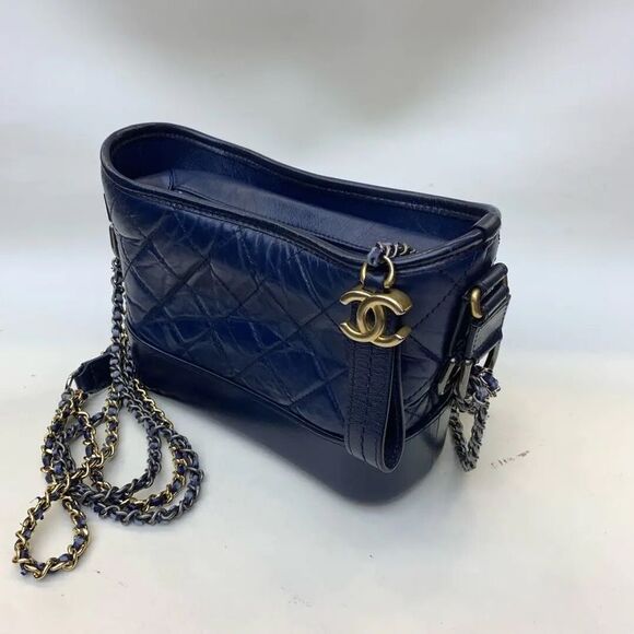 Chanel Women Pre-Loved Bag Very Good Condition - Picture 5 of 9